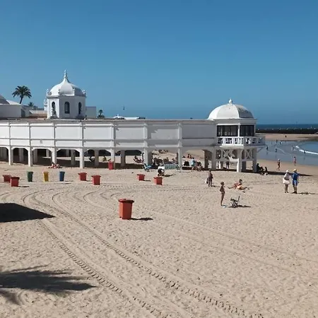 Piso Playa La Caleta Апартаменти *